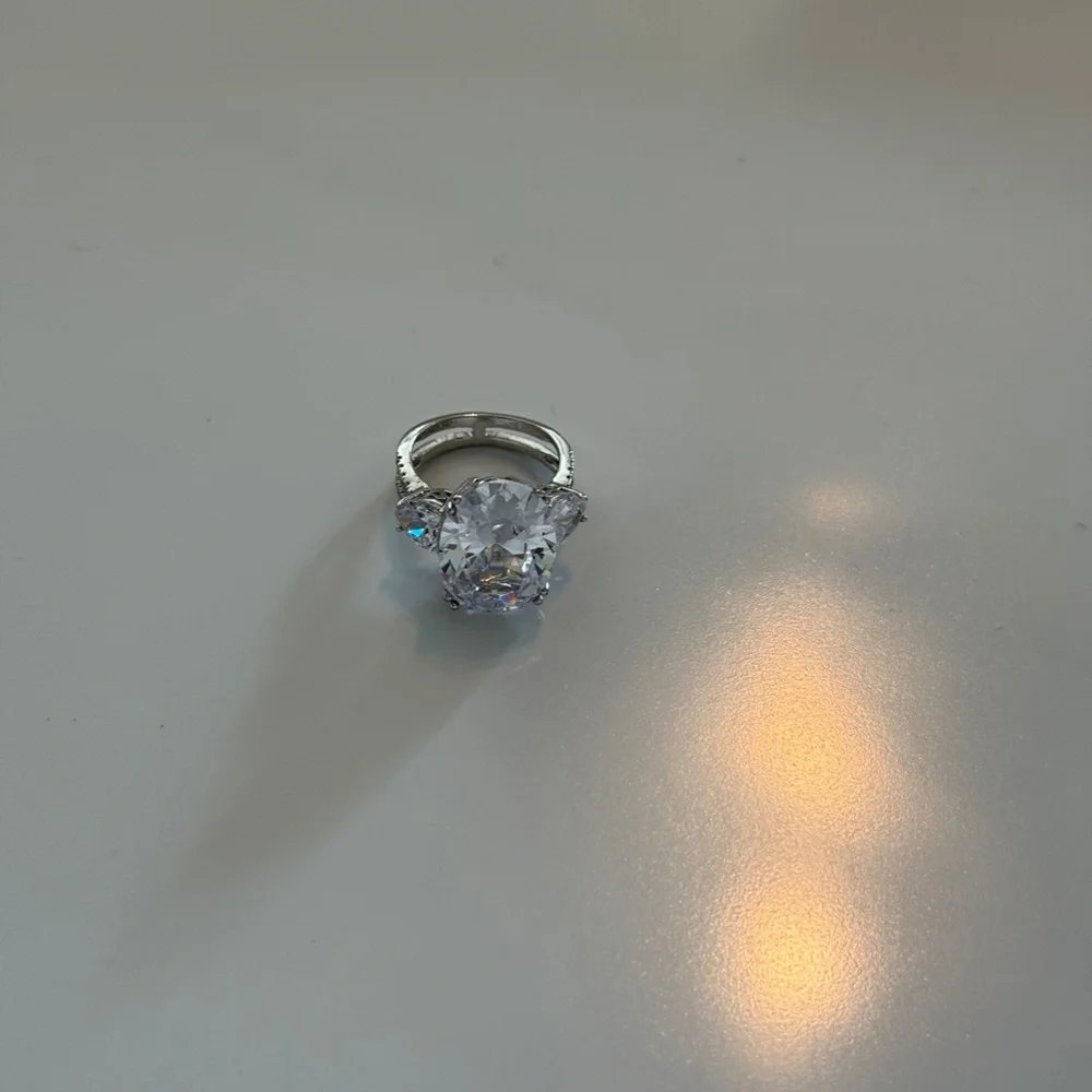 Ring - Picture 4 of 4